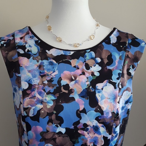 Gorgeous Cece floral drop waist dress - Picture 3 of 5